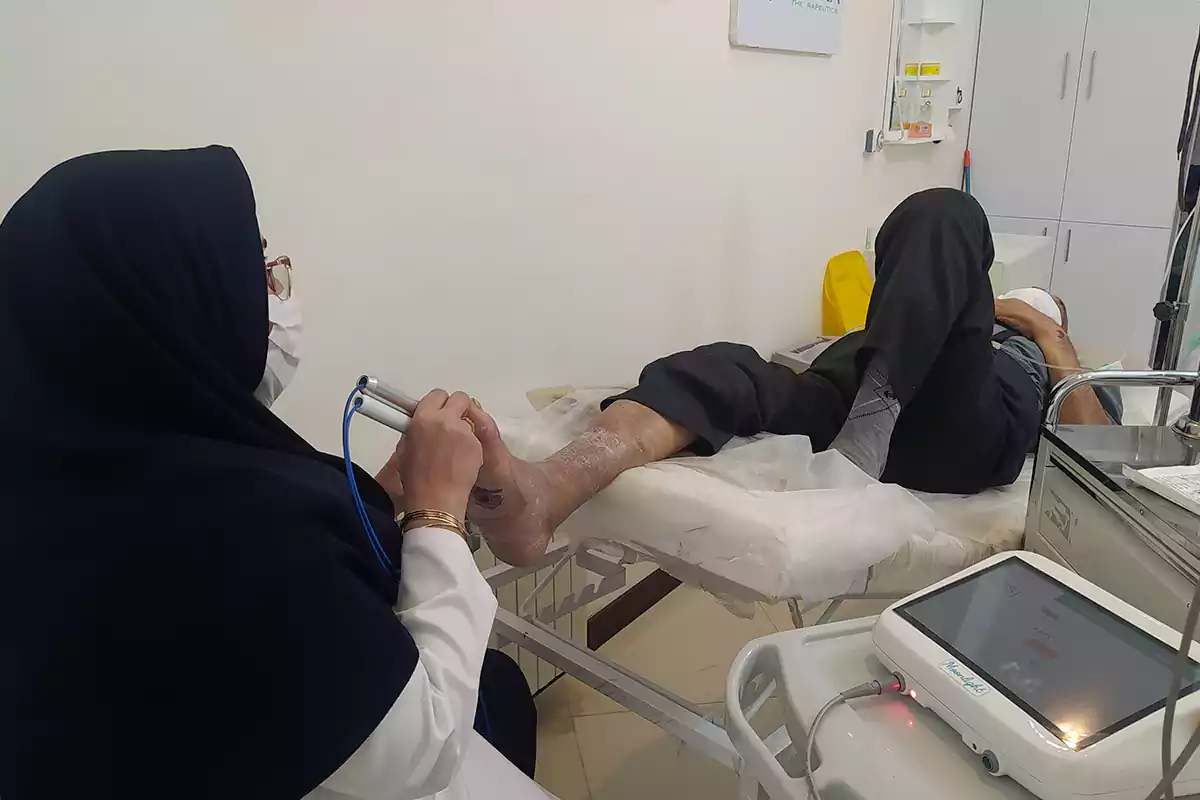 کلینیک درمان زخم در مشهد